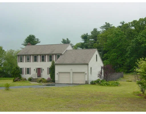 Unit for sale at 19 Crystal Pond Lane, Franklin, MA 02038