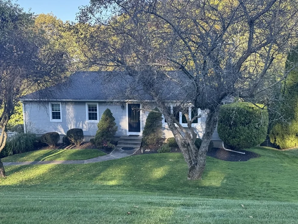 Unit for sale at 36 Susan Drive, Westfield, MA 01085