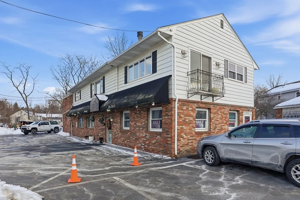 Unit for sale at 1008 Westford St, Lowell, MA 01851