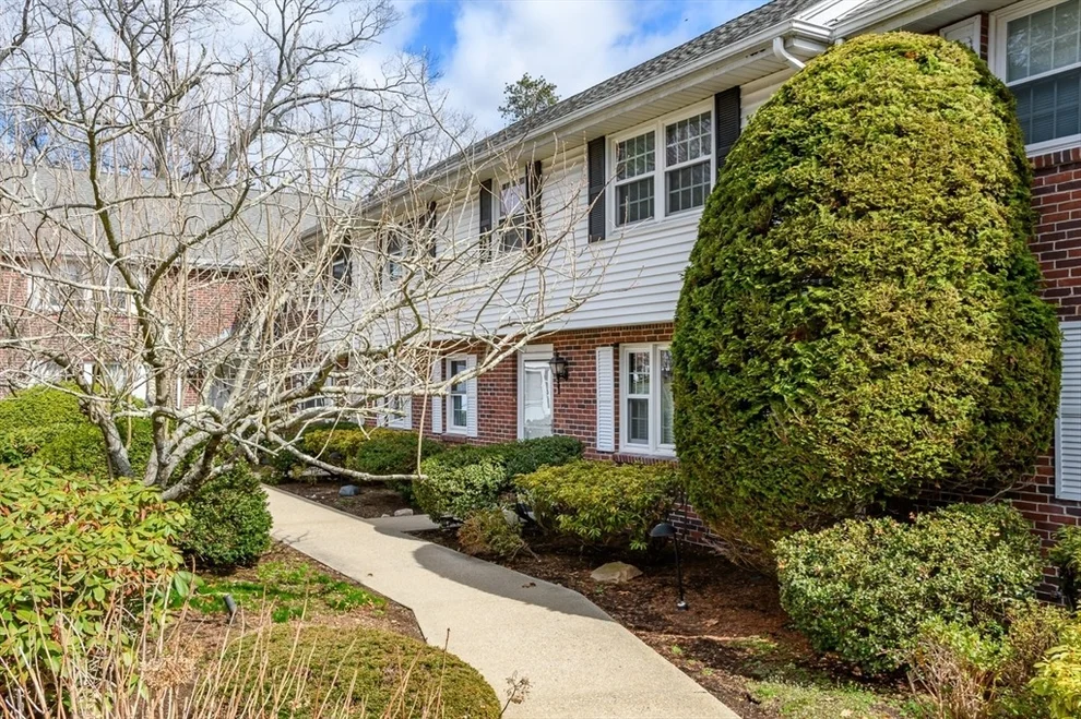 Unit for sale at 21 Westerly St, Wellesley, MA 02482