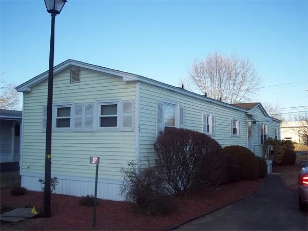 Unit for sale at 143 West St, Hatfield, MA 01088