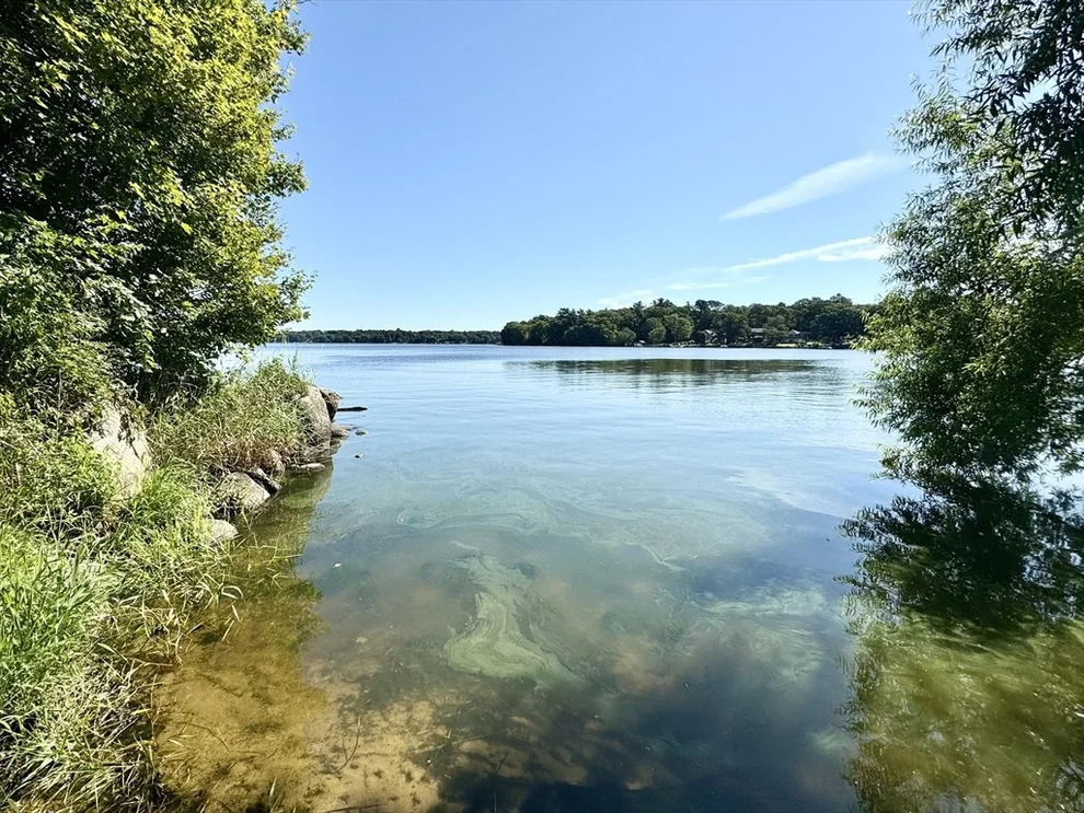 Unit for sale at 100 Corys Ln, Tiverton, RI 02878