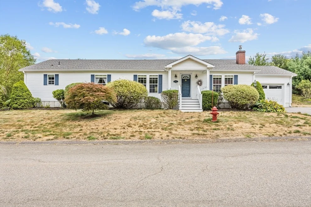 Unit for sale at 3705 Pheasant Lane, Middleboro, MA 02346