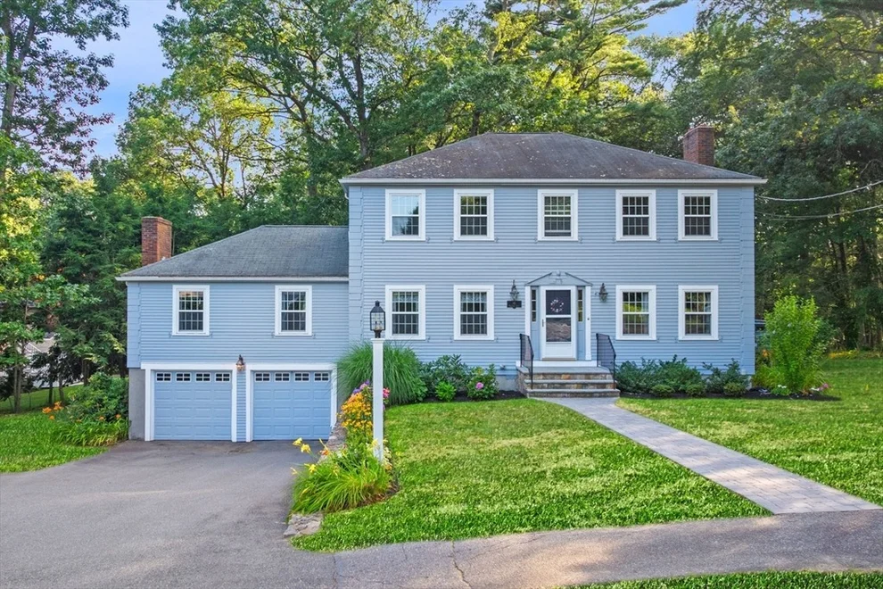 Unit for sale at 18 Heritage Lane, Lynnfield, MA 01940