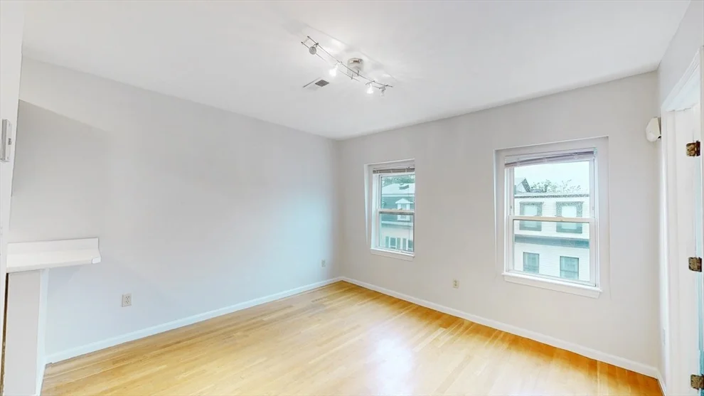 Unit for sale at 506 E 8th St, Boston, MA 02127
