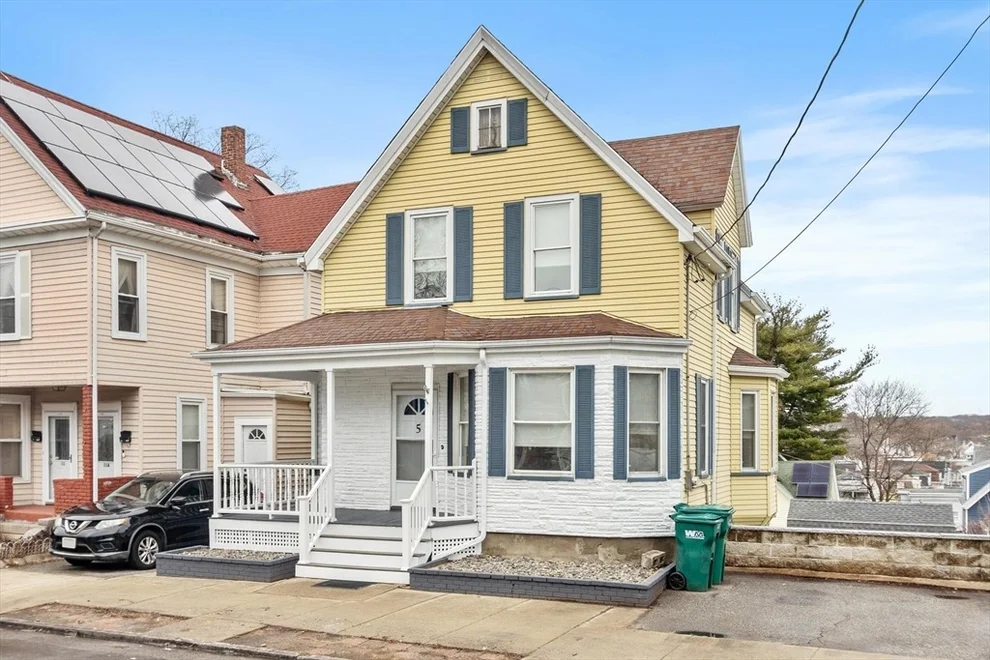 Unit for sale at 5 Rockingham St, Lynn, MA 01902