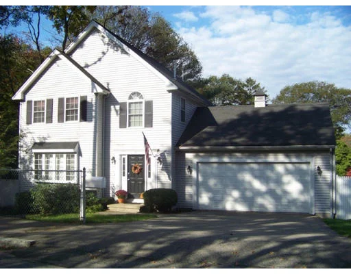Unit for sale at 27 Cross St, Quincy, MA 02169