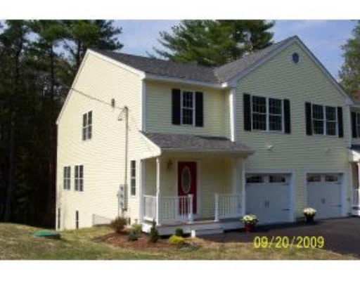 Unit for sale at 9 B Birch St., Plaistow, NH 03865