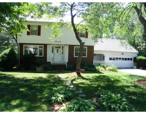 Unit for sale at 28 Geraldine Drive, Norwood, MA 02062