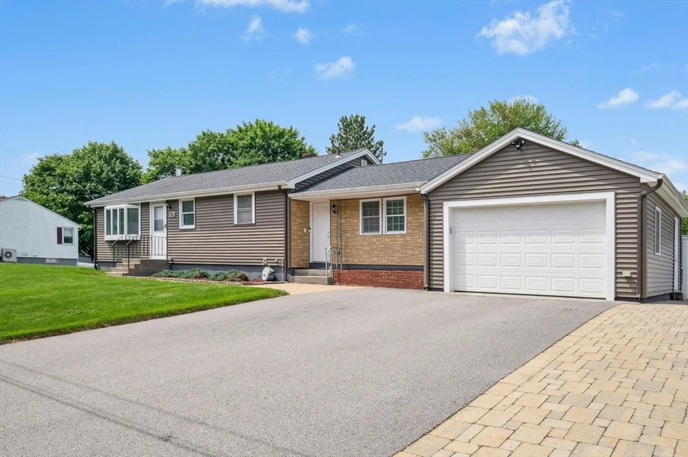 Unit for sale at 26 Falmouth Dr, Grafton, MA 01536