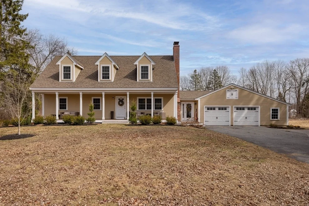 Unit for sale at 3 Bear Hill Rd, Merrimac, MA 01860