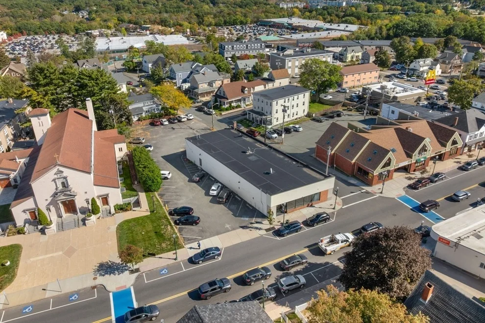 Unit for sale at 884 Washington St, Braintree, MA 02184