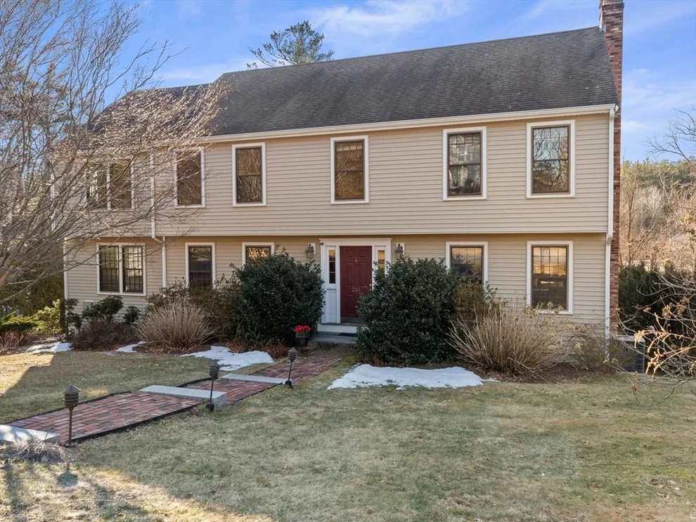 Unit for sale at 224 Hay Meadow Road, North Andover, MA 01845