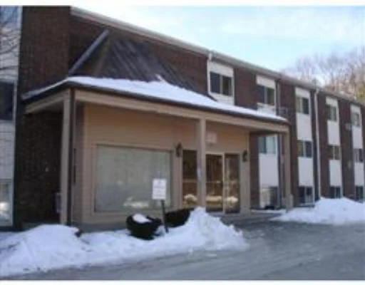 Unit for sale at 27 Willis St, Framingham, MA 01702