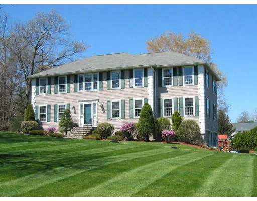 Unit for sale at 3 Doyle Circle, Andover, MA 01810
