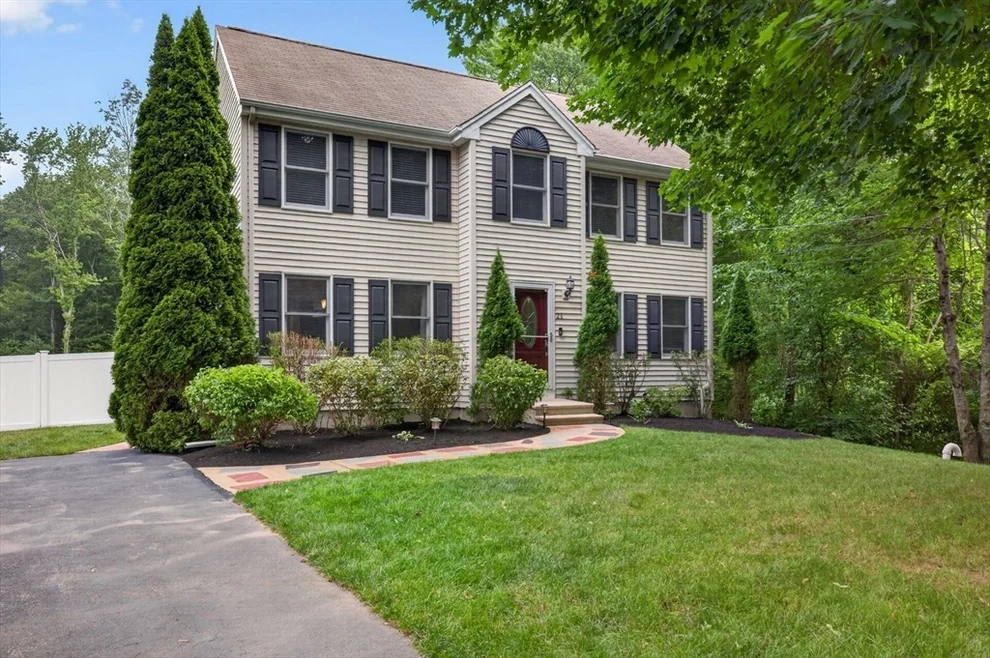 Unit for sale at 21 Railroad Ave, Taunton, MA 02780
