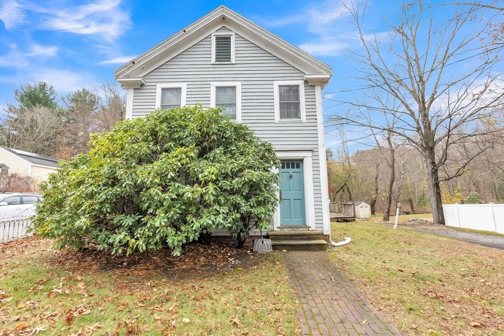 Unit for sale at 102 Park St, North Reading, MA 01864