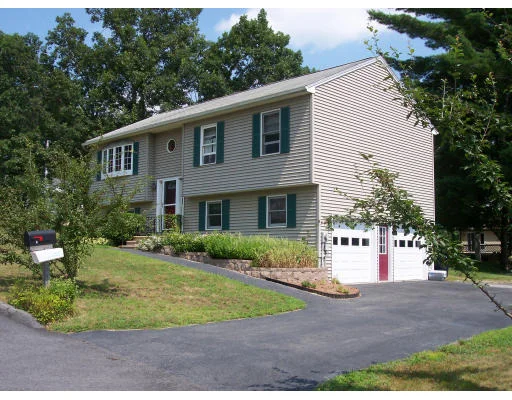 Unit for sale at 6 Paula Lane, Dudley, MA 01571