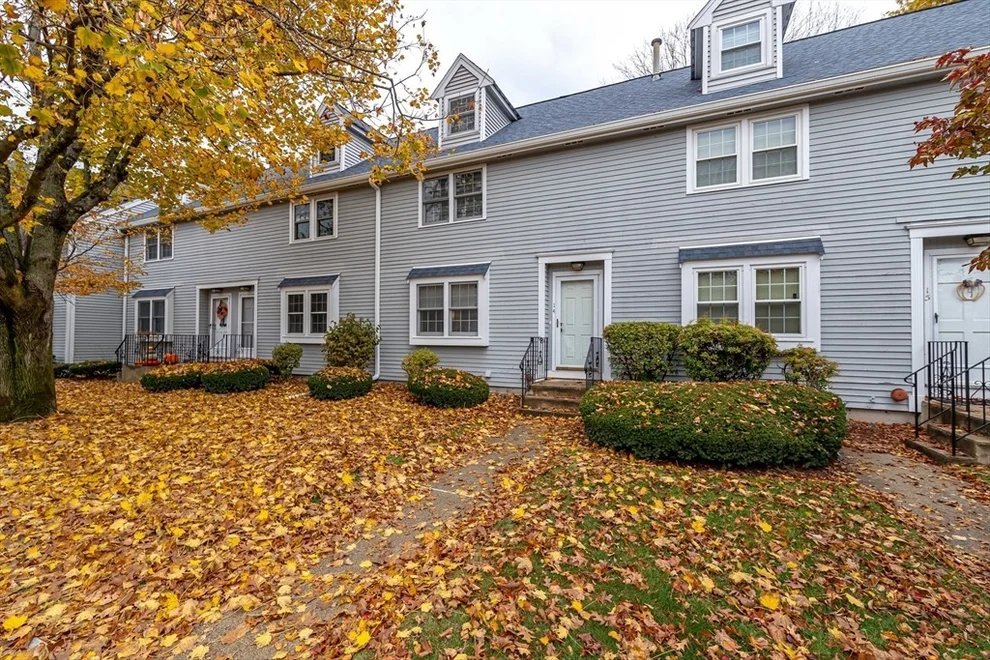 Unit for sale at 148 Flower Lane, Dracut, MA 01826