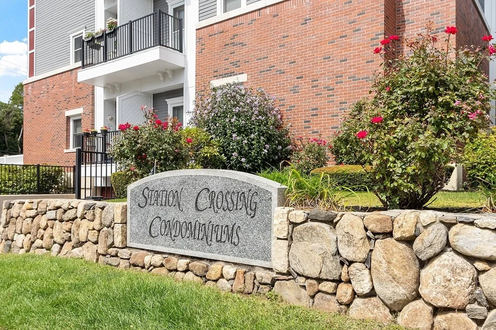 Unit for sale at 16 Willow St, Melrose, MA 02176