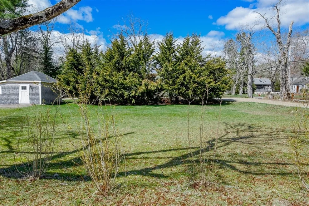 Unit for sale at 586-B Front Street/Briggs Ter., Marion, MA 02738