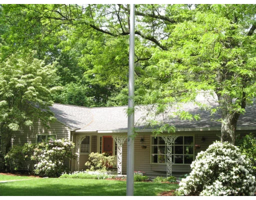 Unit for sale at 25 Willowbrook Lane, Worcester, MA 01609
