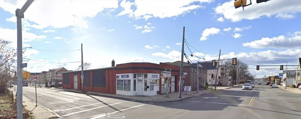 Unit for sale at 880 Western Ave, Lynn, MA 01905