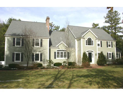 Unit for sale at 26 Amanda Road, Sudbury, MA 01776