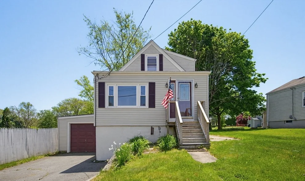Unit for sale at 34 Farnum St, Tiverton, RI 02878