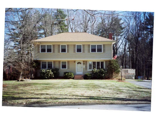 Unit for sale at 6-A Doris Rd, Bedford, MA 01730