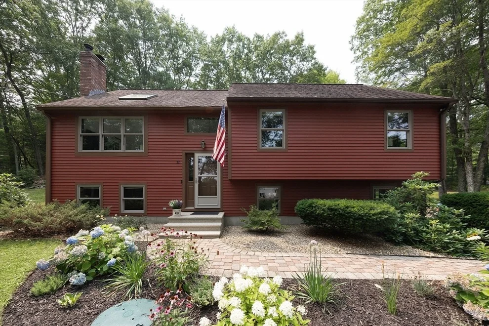Unit for sale at 32 Lyford Road, Spencer, MA 01562