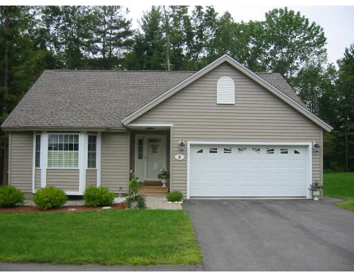 Unit for sale at 8 Blueberry Lane, East Kingston, NH 03827