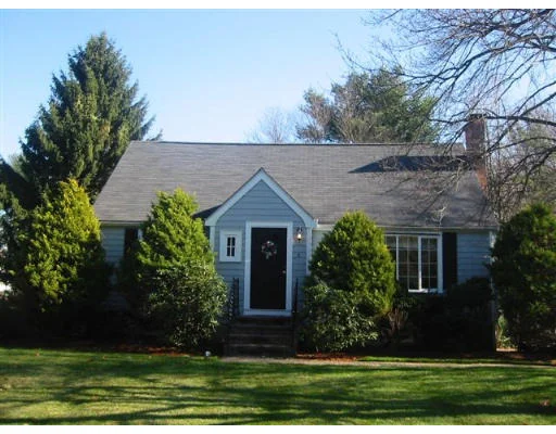 Unit for sale at 14 Oak, Westwood, MA 02090