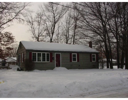 Unit for sale at 5 Vine Street, Oxford, MA 01540