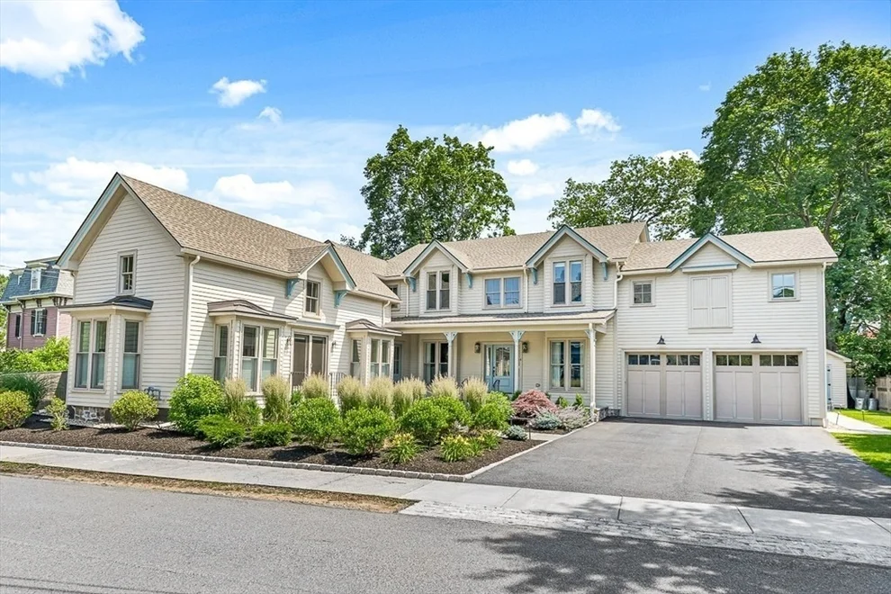 Unit for sale at 4 Norwood St, Winchester, MA 01890