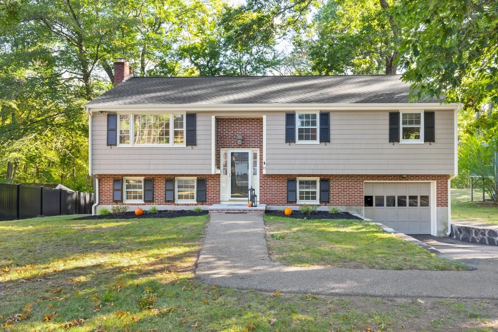 Unit for sale at 45 Johanna Drive, Reading, MA 01867