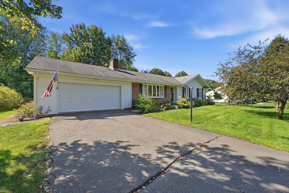Unit for sale at 19 Old Barn Road, West Springfield, MA 01089