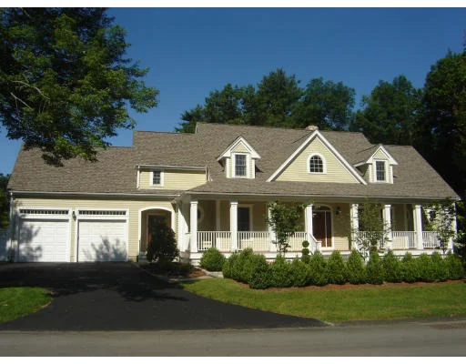 Unit for sale at 3 Oakdale Ave, Wellesley, MA 02482