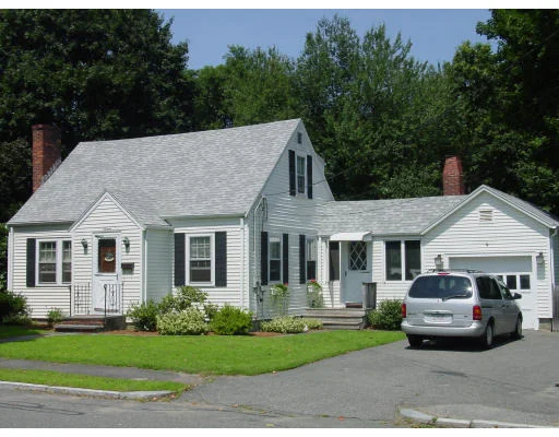 Unit for sale at 16 Fosters Lane, Wakefield, MA 01880