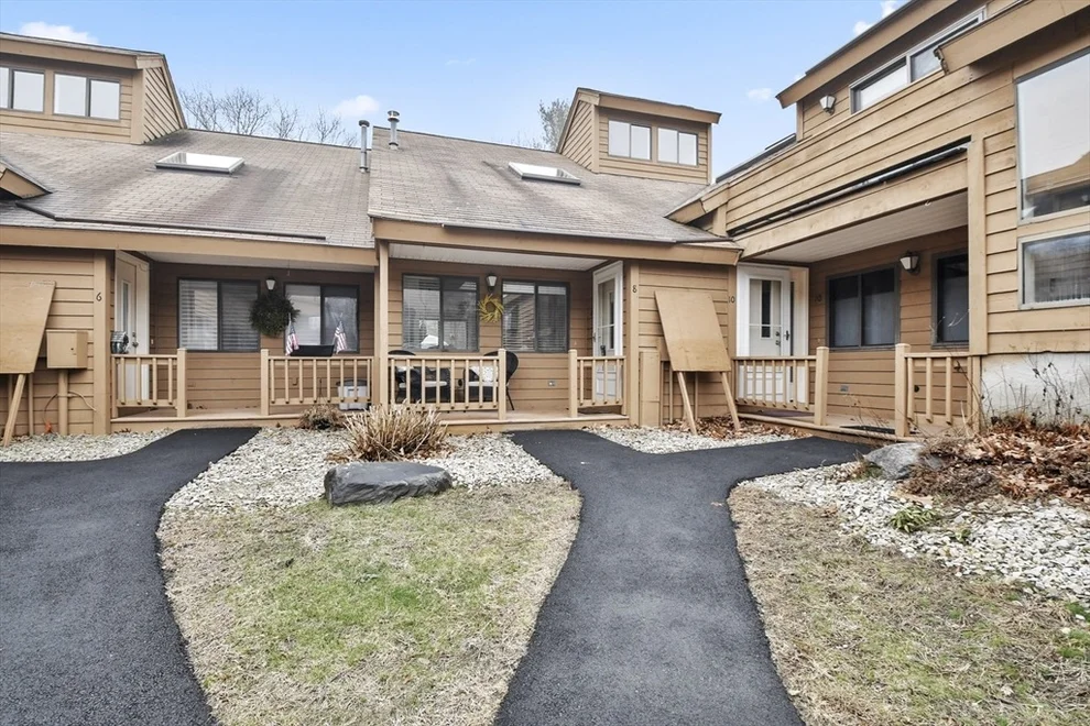 Unit for sale at 8 Danforth Ct, Haverhill, MA 01832