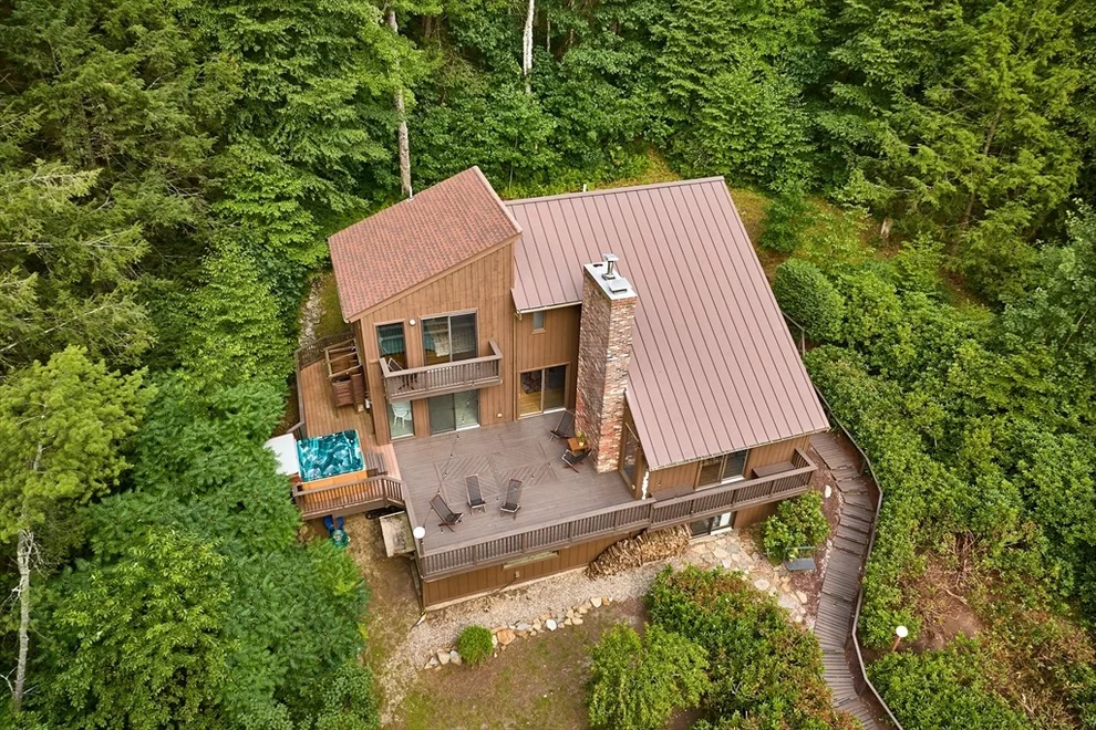 Unit for sale at 12 Bray Ct, Pelham, MA 01002