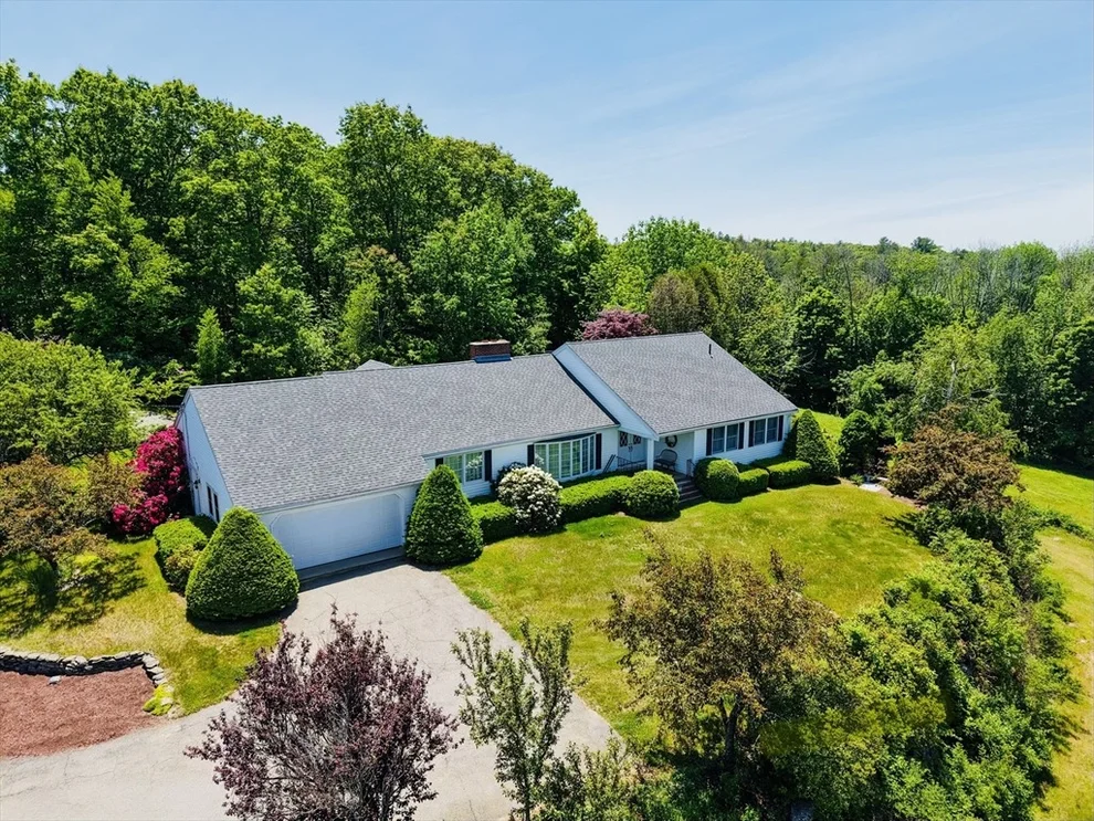 Unit for sale at 1107 Jackson Rd, Hardwick, MA 01037