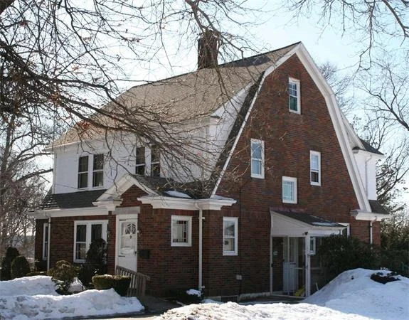 Unit for sale at 131 Highland Ave, Winchester, MA 01890