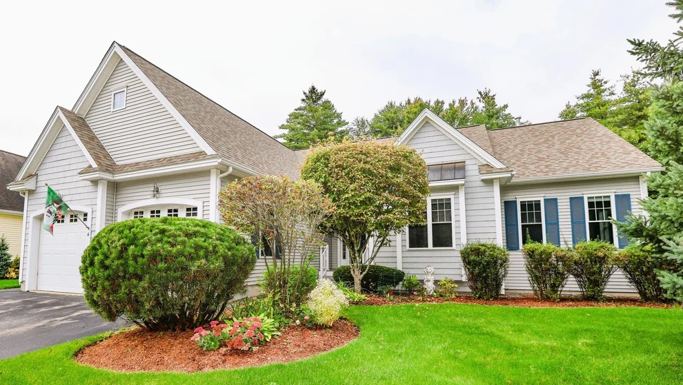 Unit for sale at 4 Elmwood Way, Amherst, NH 03031