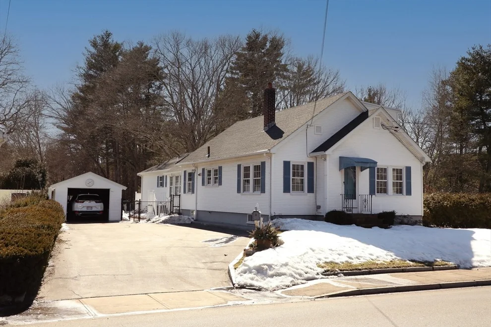 Unit for sale at 930 Bay Street, Taunton, MA 02780