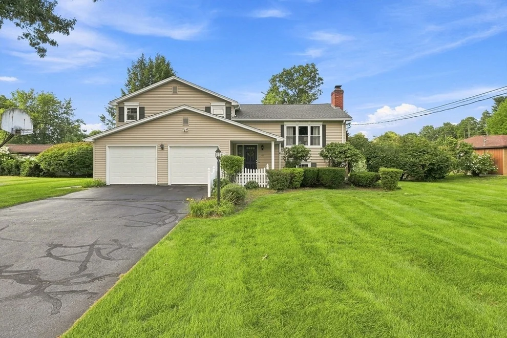 Unit for sale at 367 Steiger Dr, Westfield, MA 01085