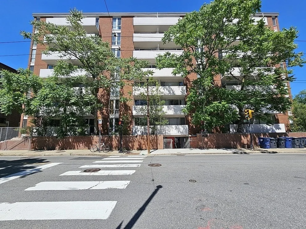 Unit for sale at 29 Concord Ave, Cambridge, MA 02138
