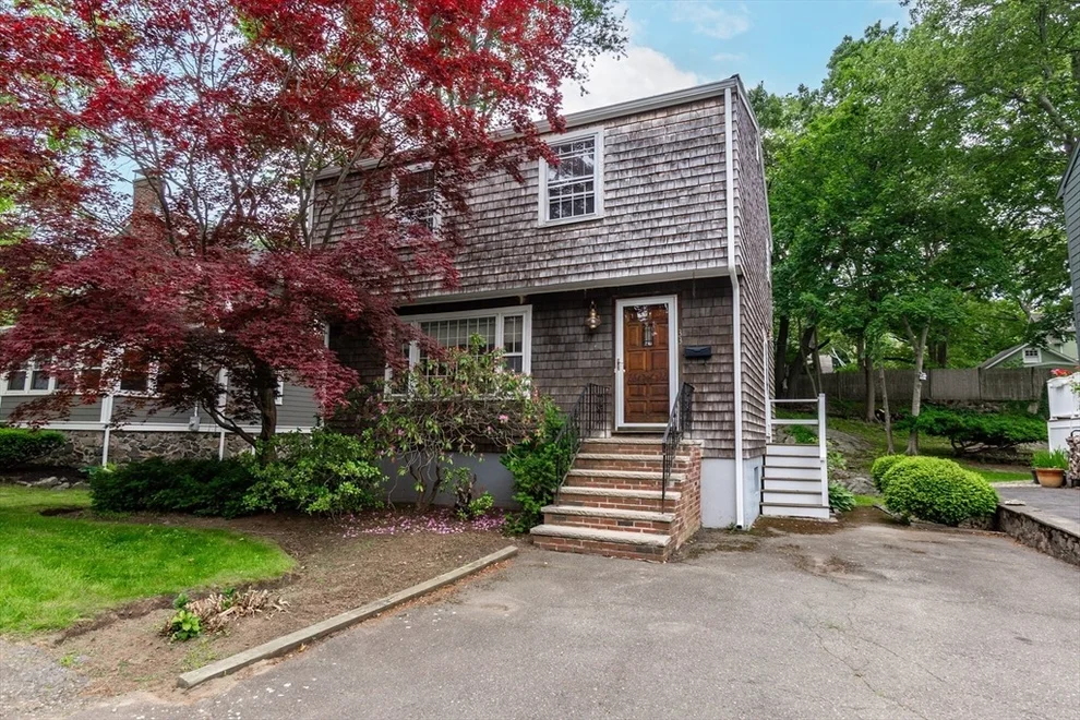 Unit for sale at 33 Sherwood Rd, Swampscott, MA 01907