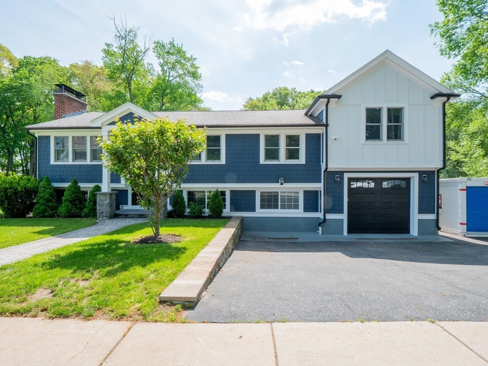 Unit for sale at 159 Mishawum Rd, Woburn, MA 01801