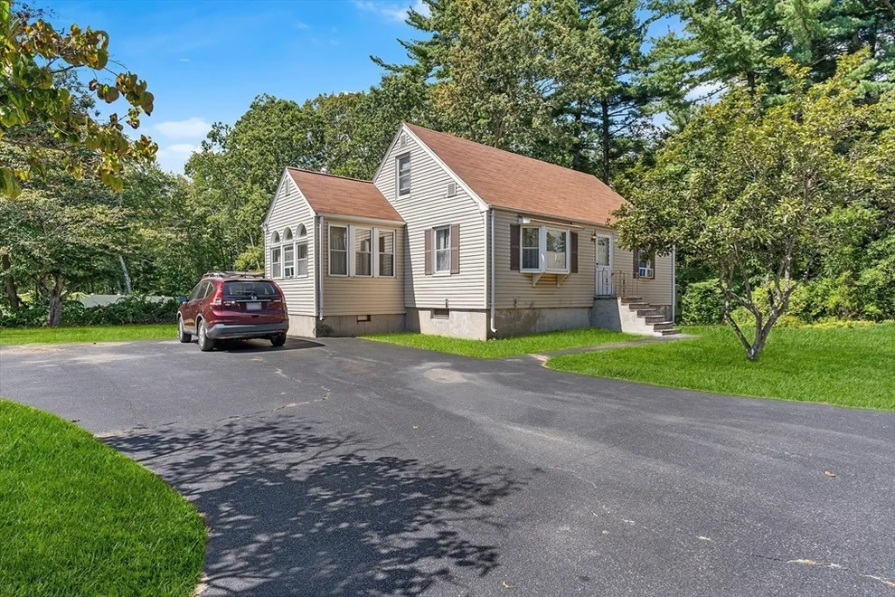 Unit for sale at 5 Benson Rd, Tewksbury, MA 01876